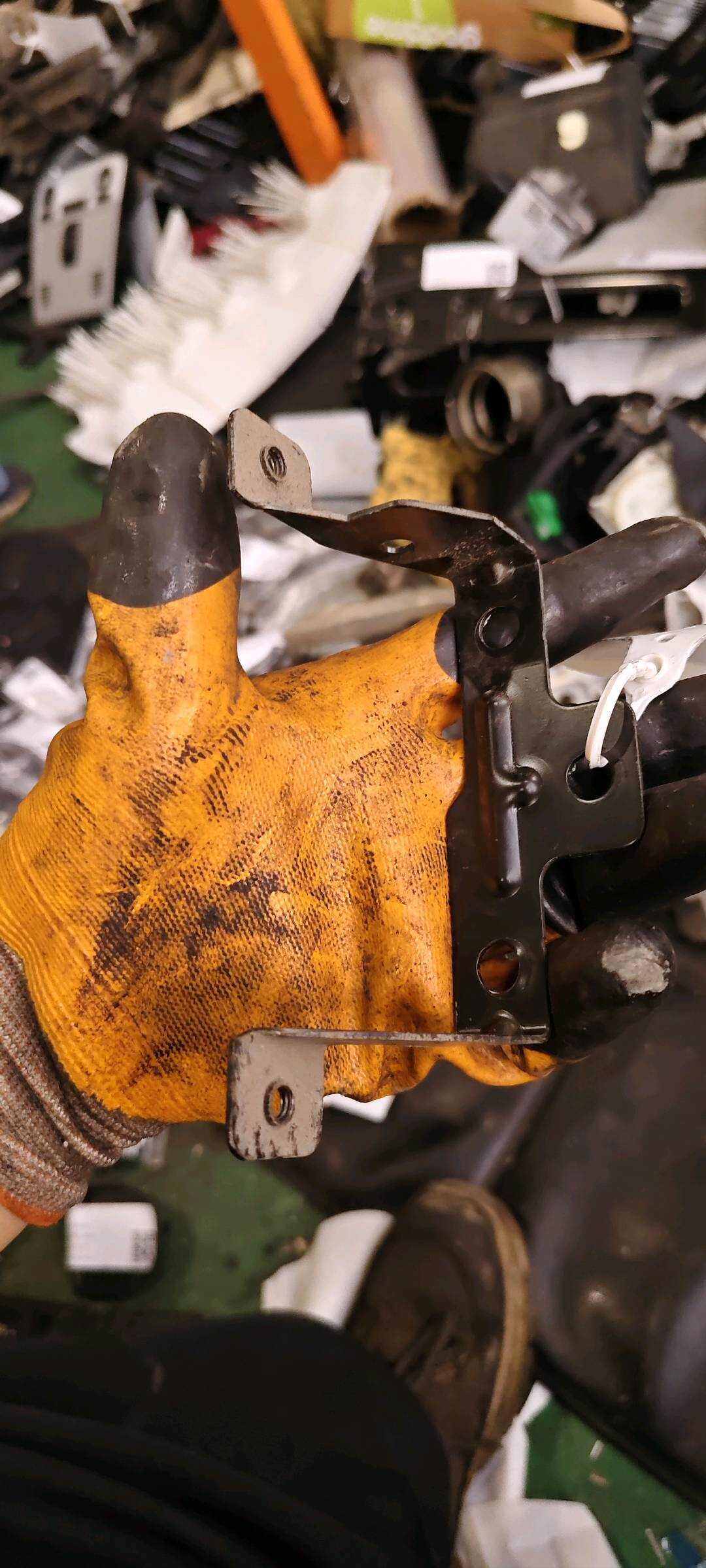 65756940124 电子报警器固定架