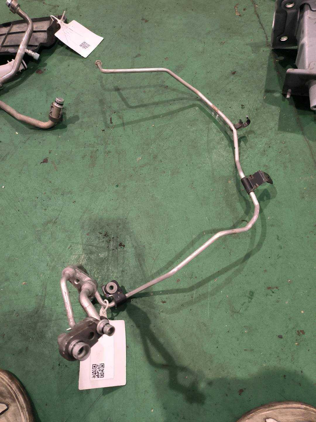 924405UR0A 空调管高压管(从冷凝器到蒸发器)