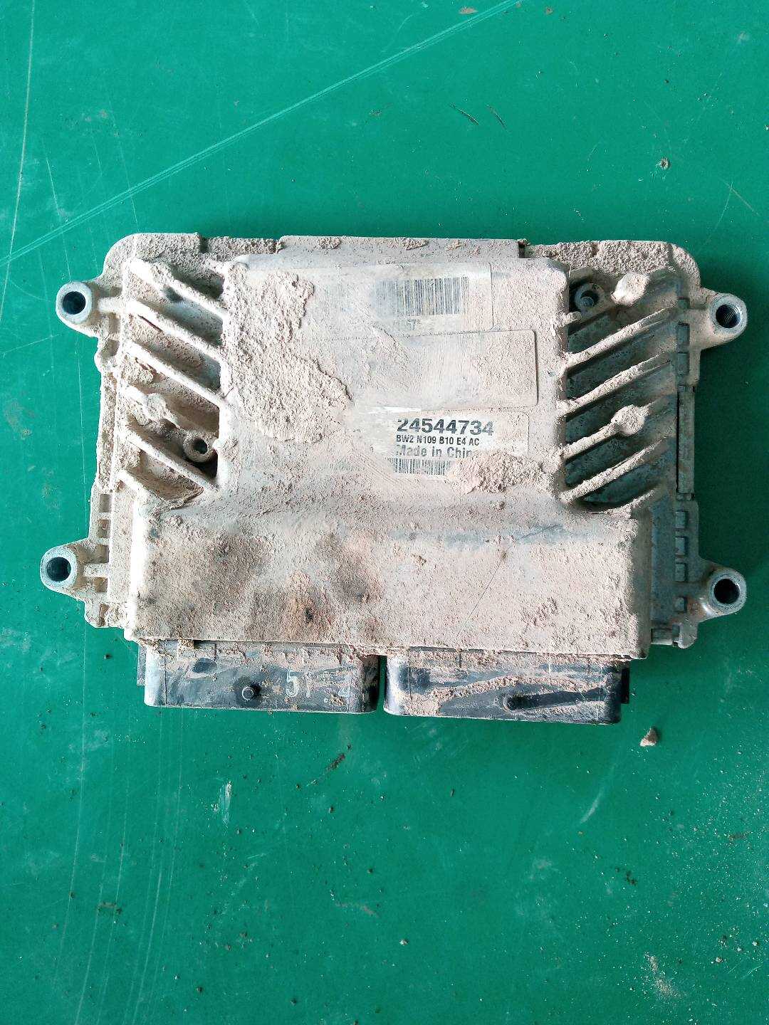 24544734 Engine Control Unit (ECU)