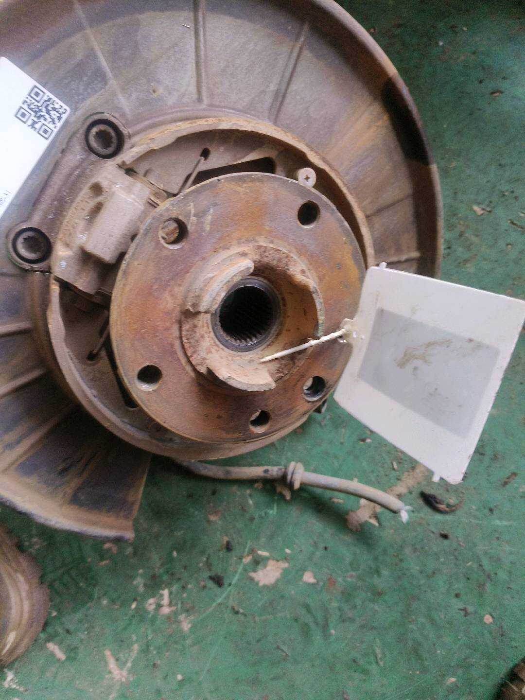 95834160500 Front Wheel Hub, Left