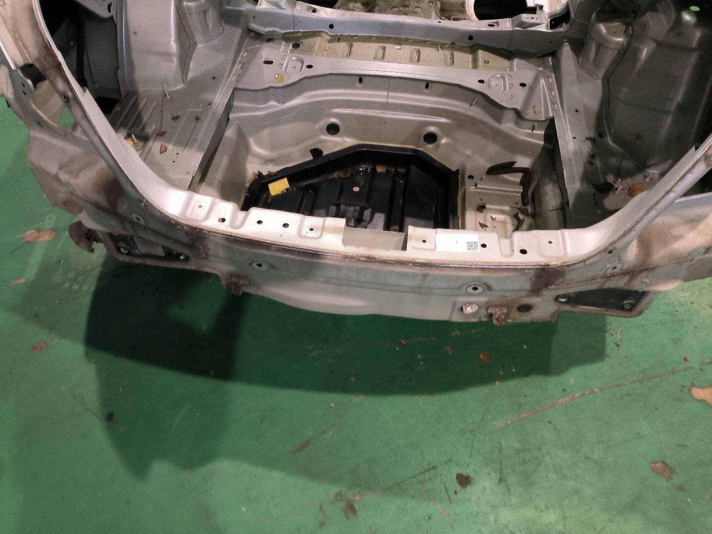 A2046401571 Rear Panel