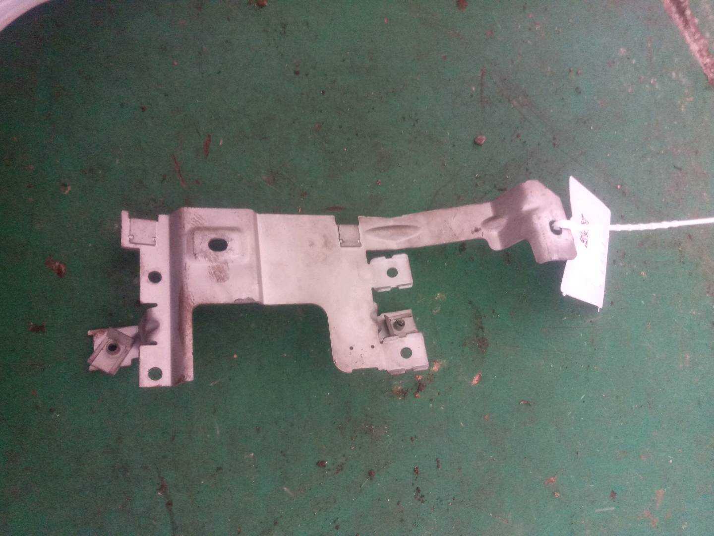 12527584621 Wiring Harness Bracket