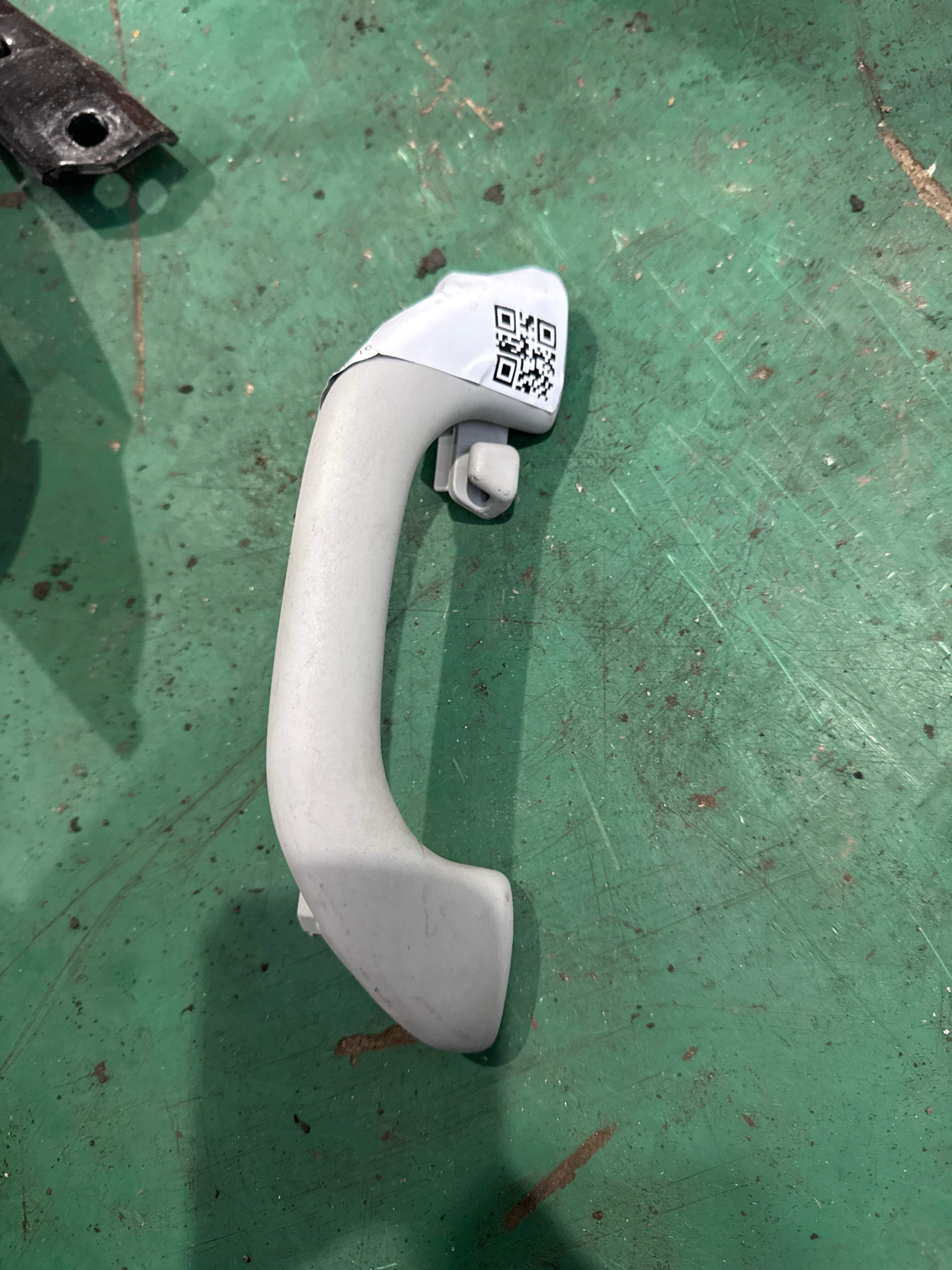 1K0857607N Roof Grab Handle, Rear Left