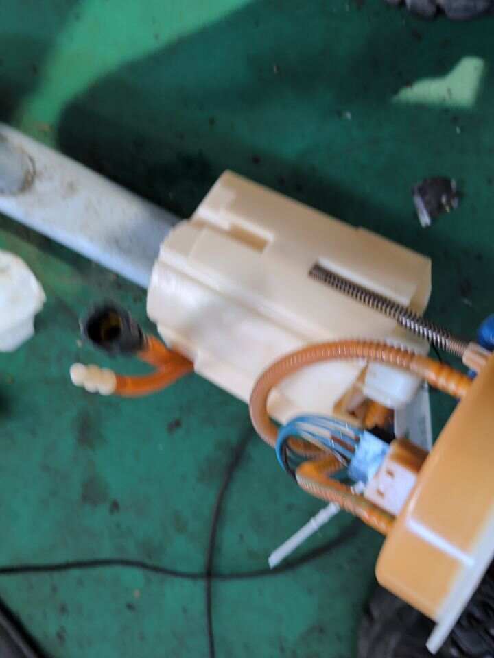 16117474992 燃油泵总成