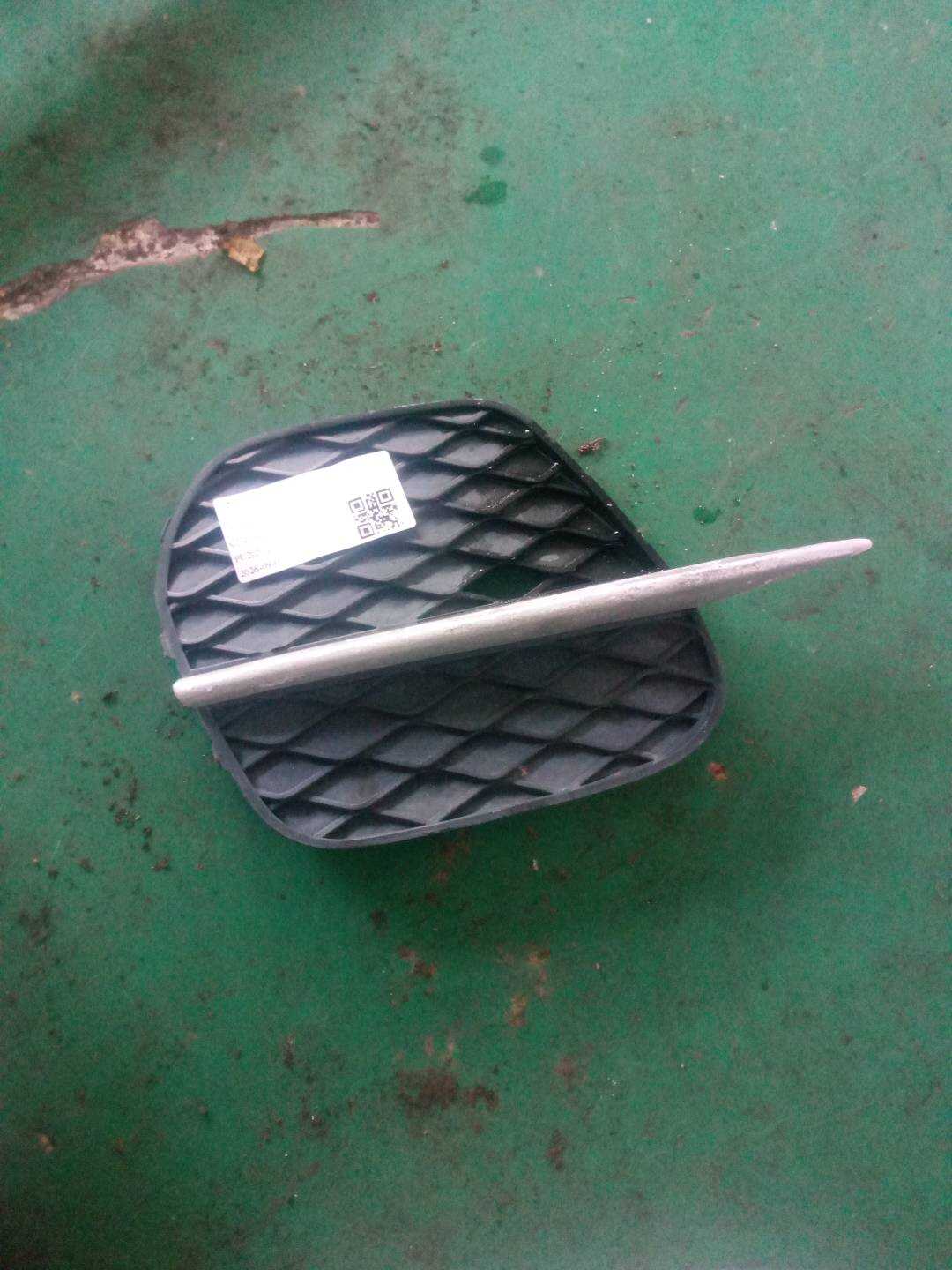 51117222859 前保险杠格栅（左）