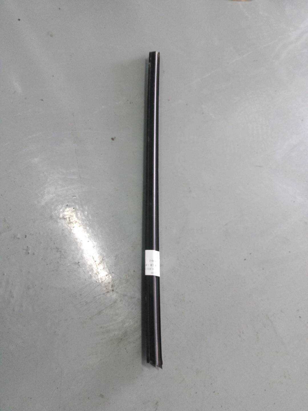 51357228030 右后车门内部导轨封条
