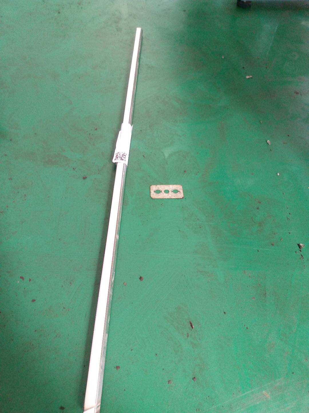 51217207260 前门玻璃压条(右外)