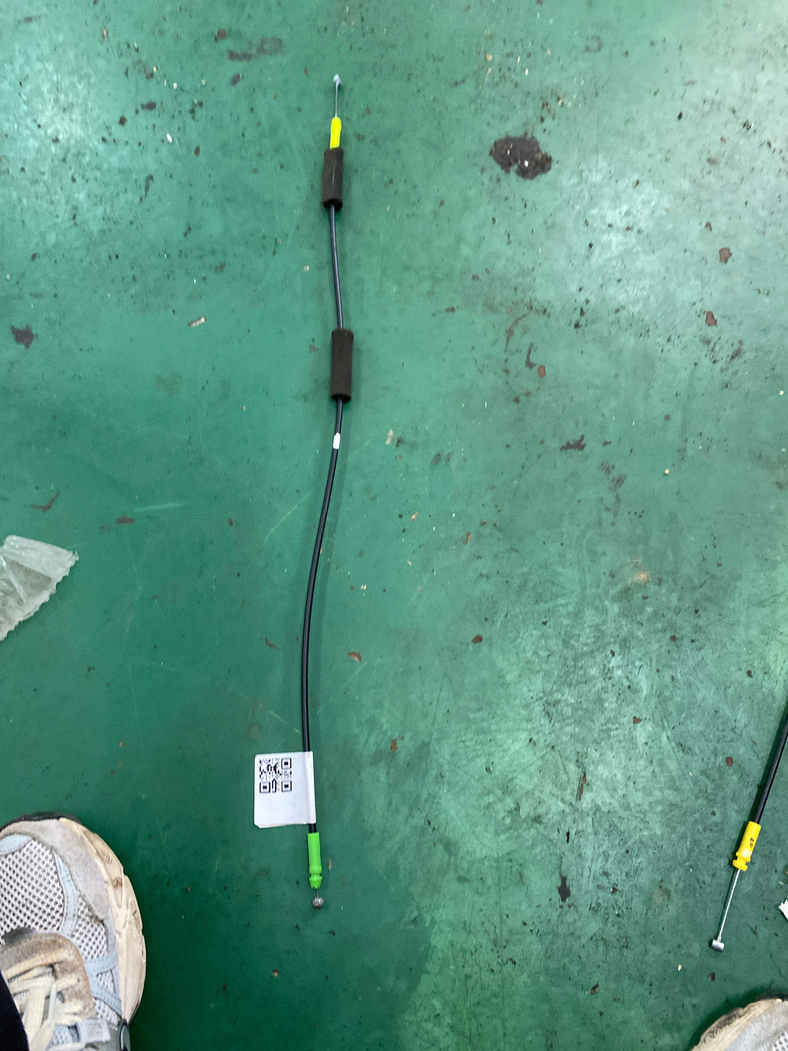 697500D090 Front Door Inner Handle Lock Cable, Left