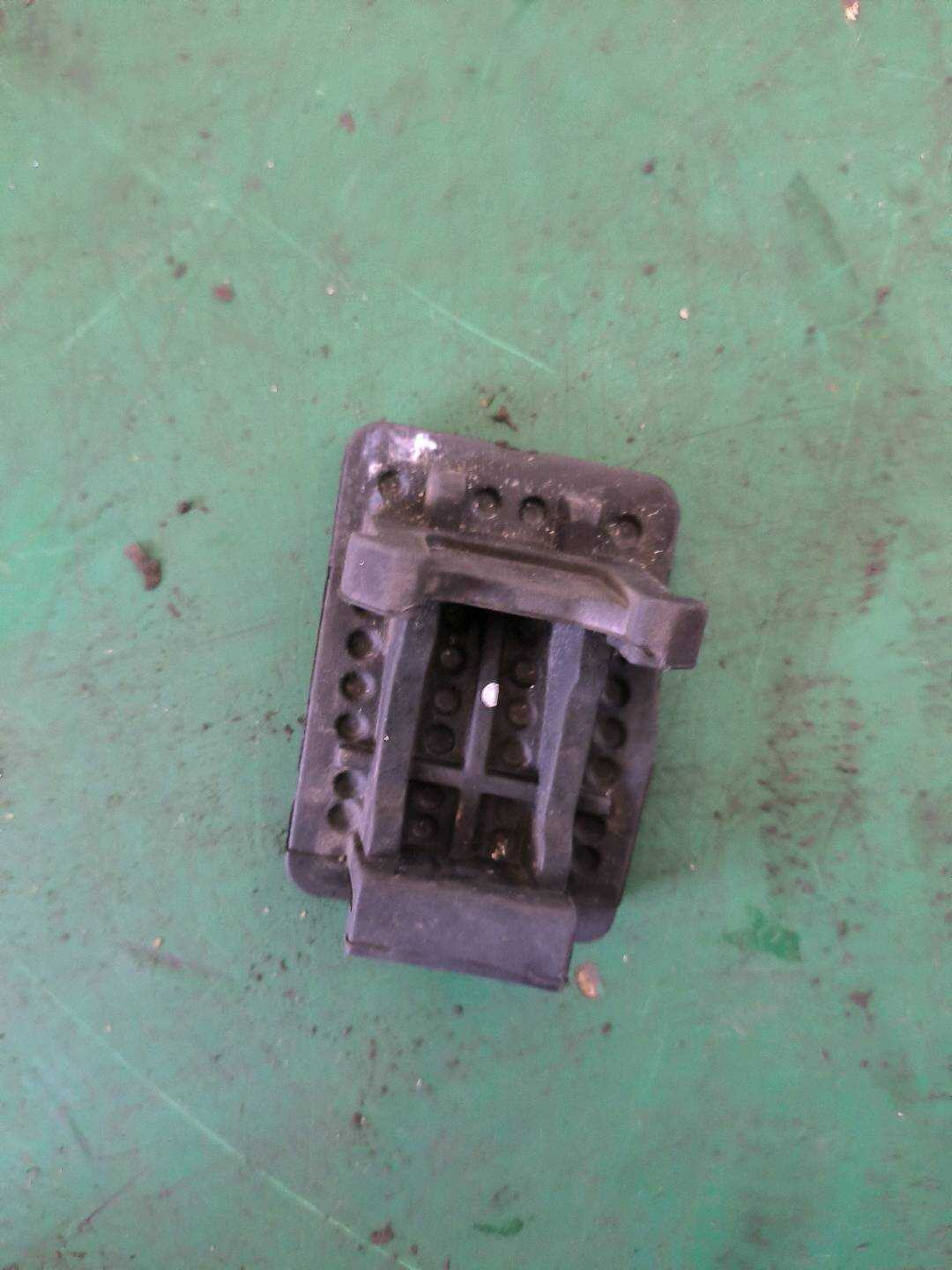 24147591704 密封盖