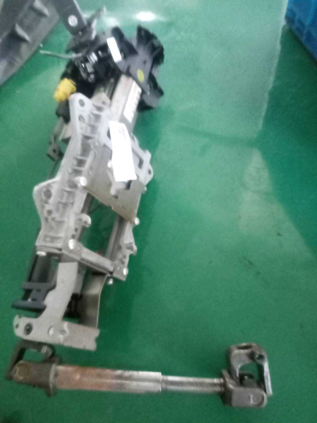 L1K1419502R 转向管柱