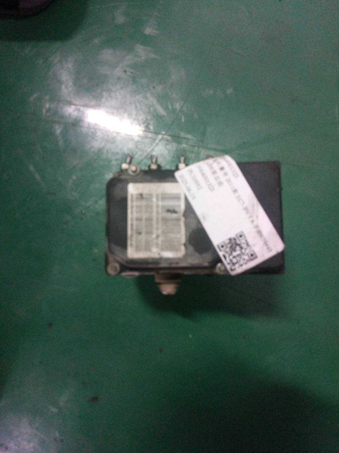 1064001323 ABS泵总成