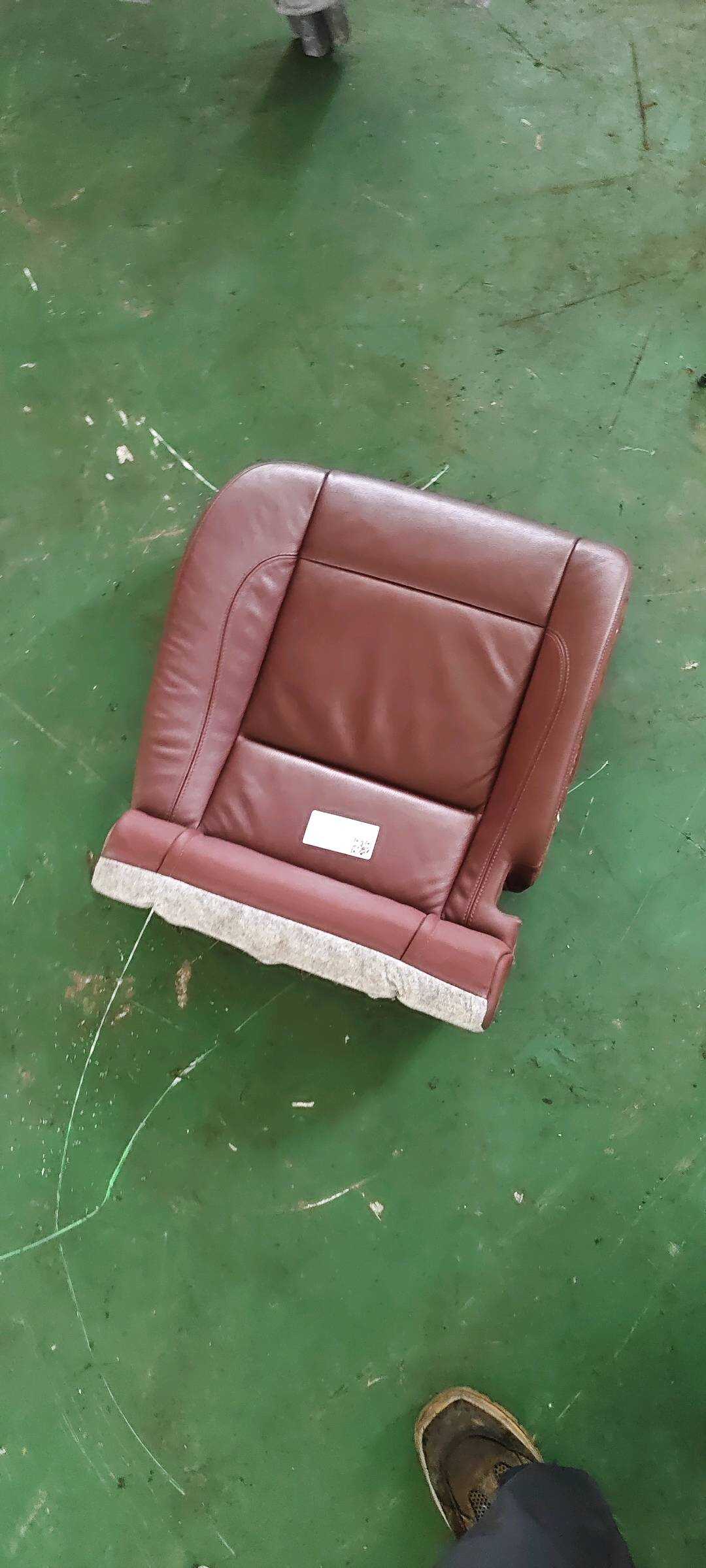 52209141239 后座椅座垫总成(左)