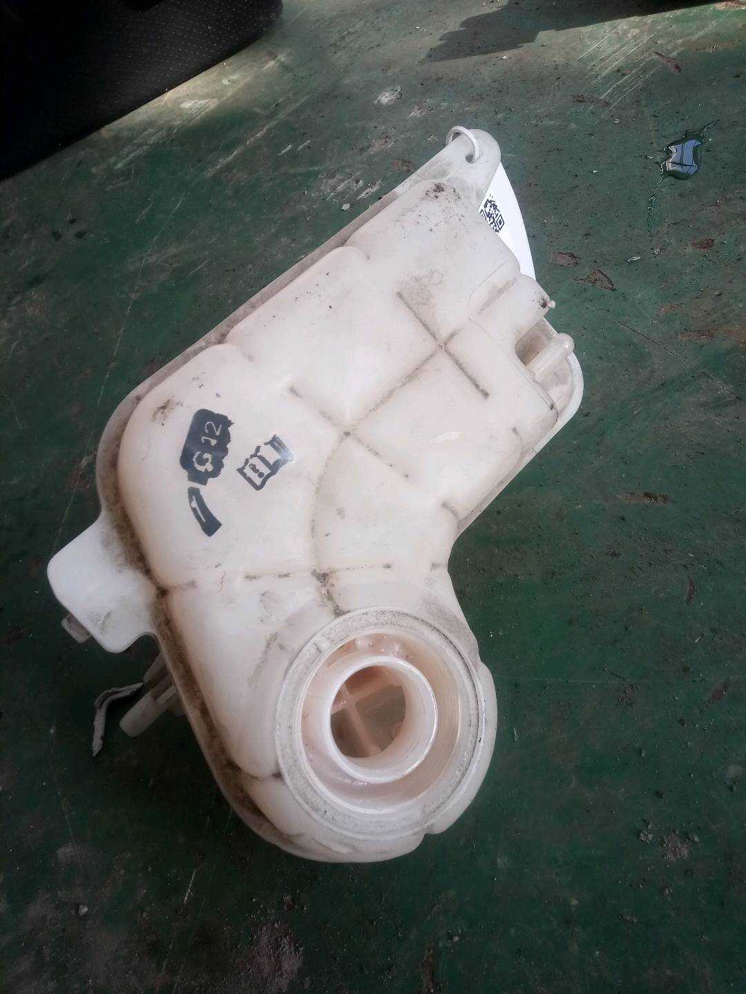 4F0121403M Radiator Overflow Tank