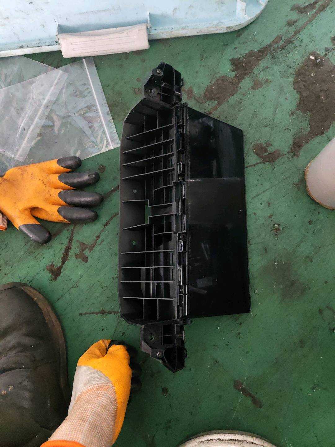 B012255 Multimedia Display