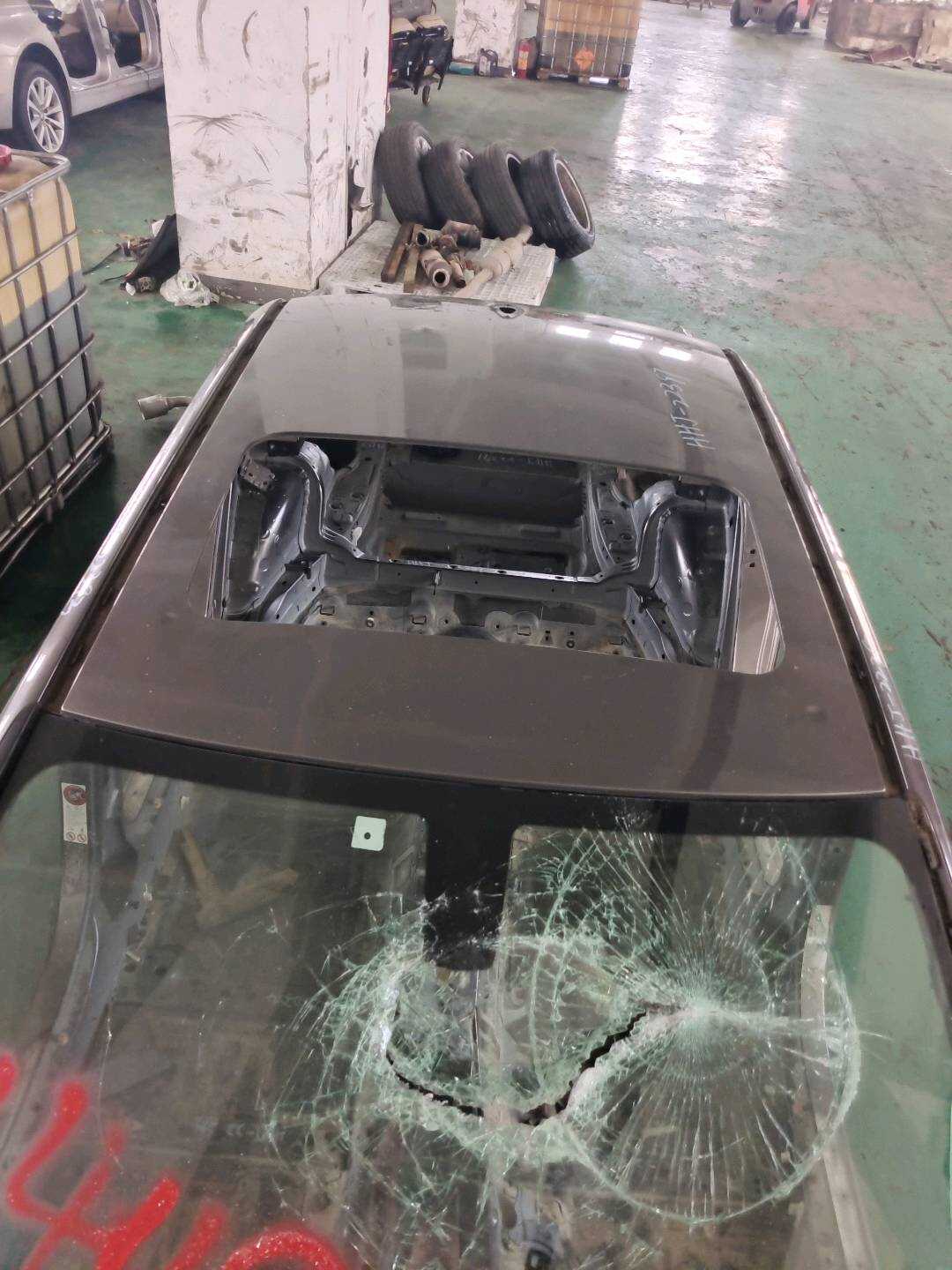 41007424737 Roof Outer Panel