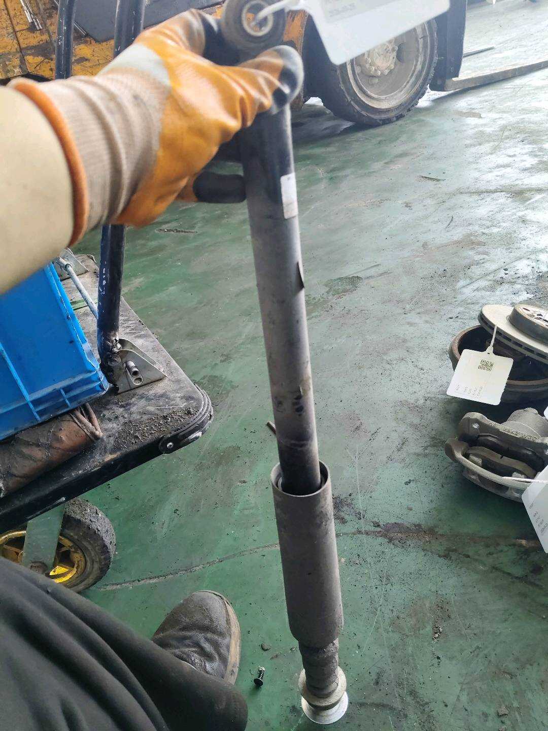 543029771RD005 前减震器