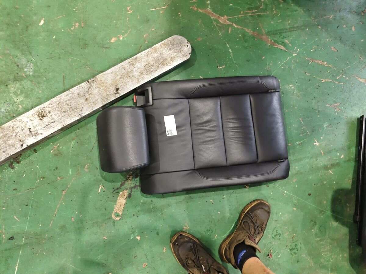 1K9885501C Rear Seat Backrest Assembly, Left