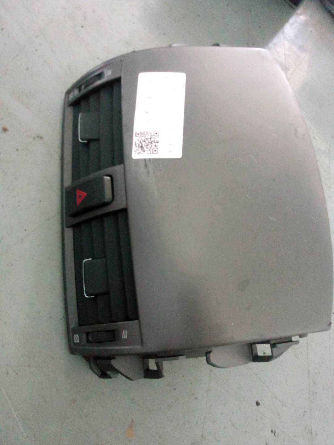 5566002180E0 仪表台出风口(右)