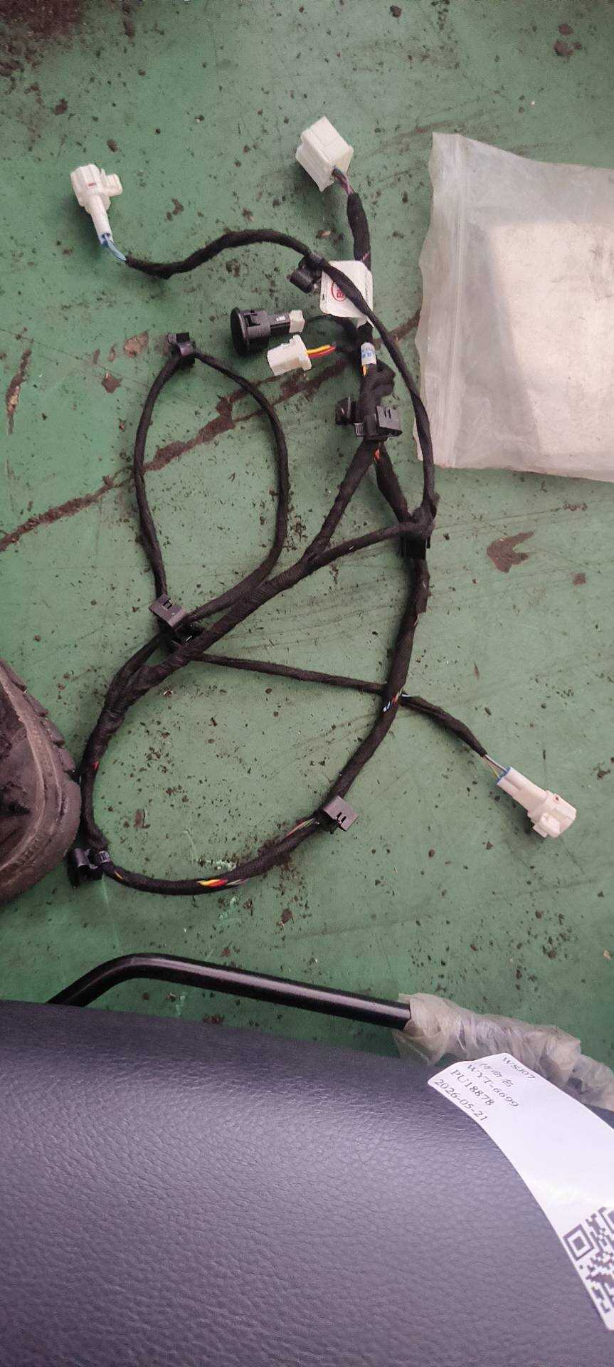 MEH4003800D Dashboard Wiring Harness II