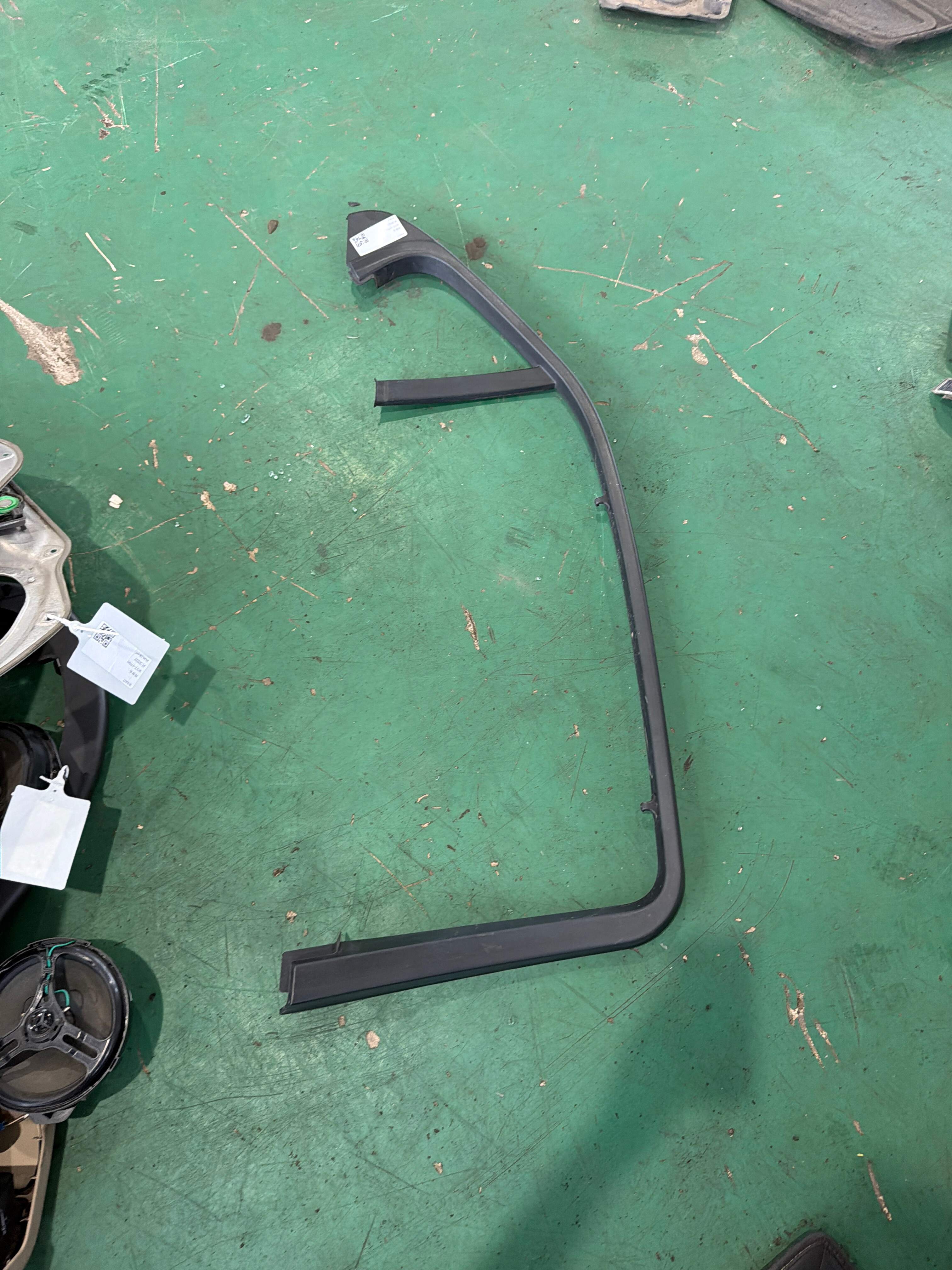 A21273501579051 Rear Door Window Frame, Left