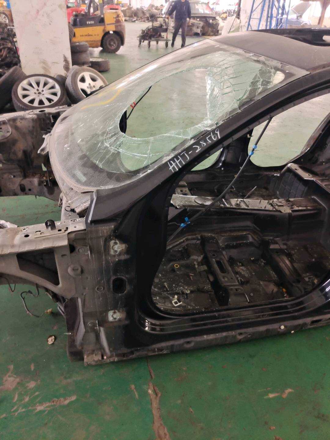C2Z5502 A-Pillar Outer Panel, Left