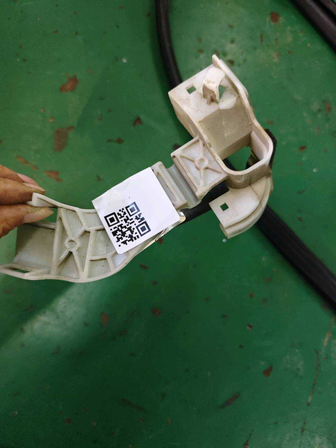 834953S000 后外把手支撑支架(右)