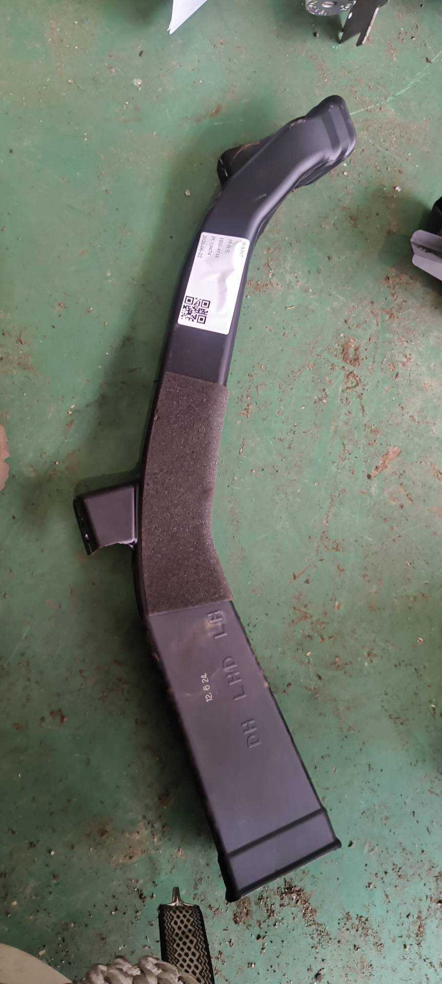278103DF0A Dashboard Defrost Duct, Left