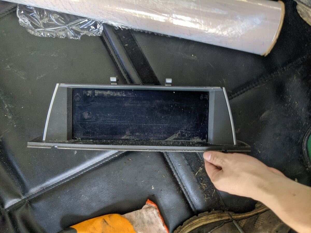 65509297272 仪表台中央显示器