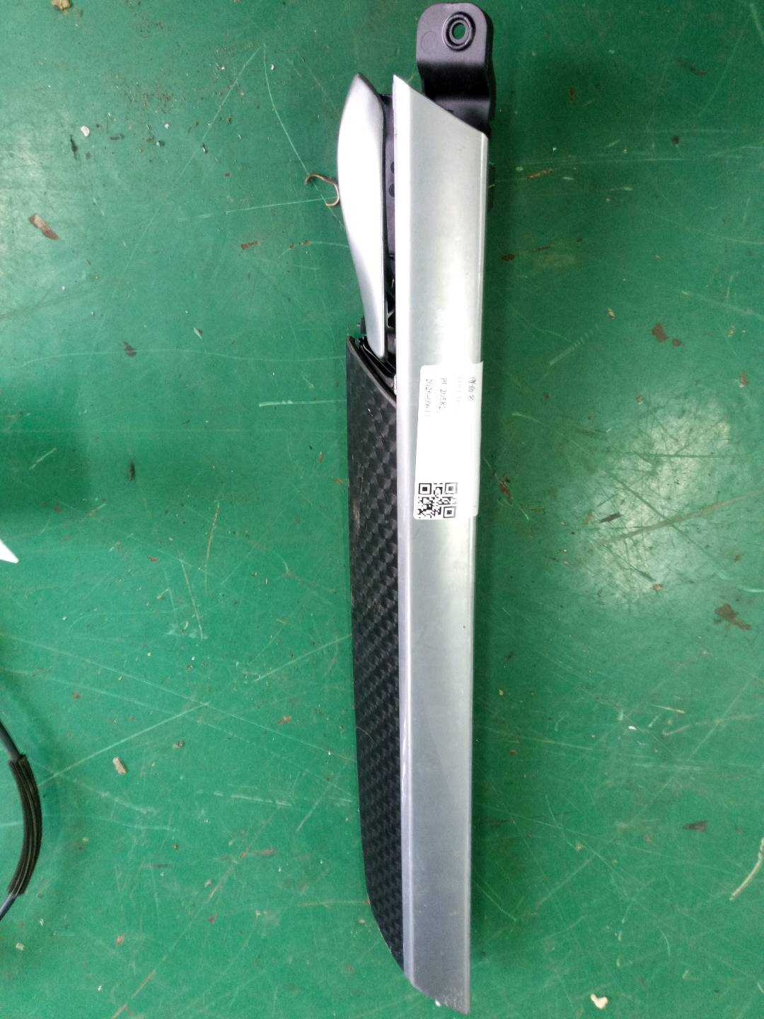 51229112439 后门内拉手(左)