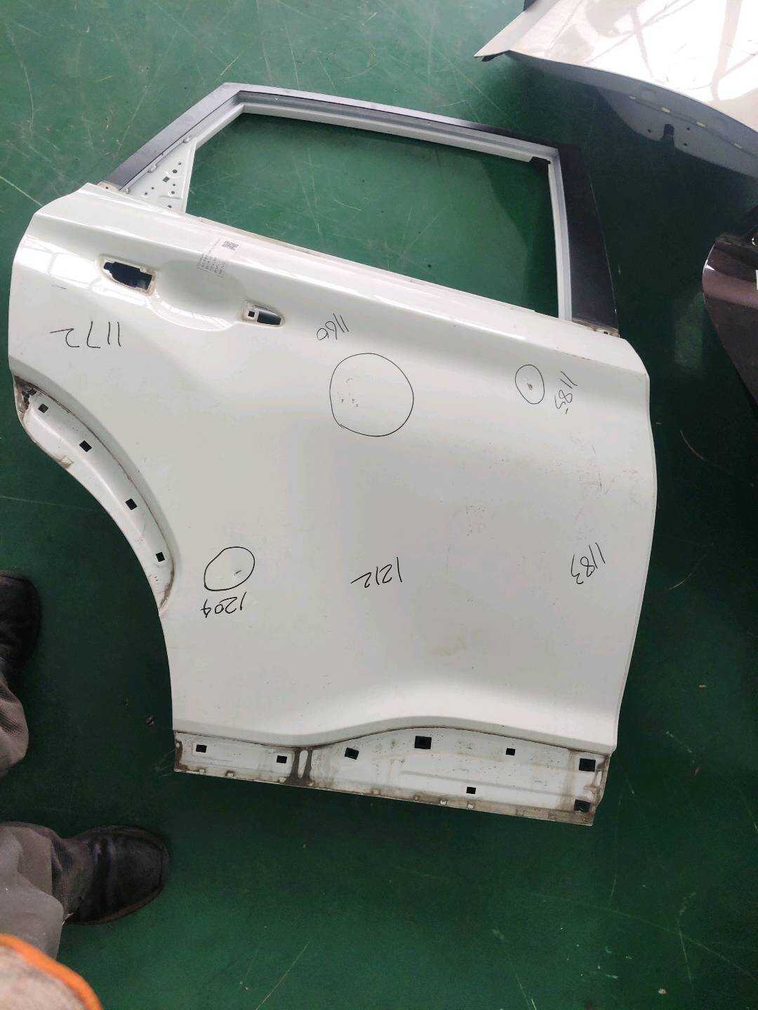 77004O1000 后门壳(右)