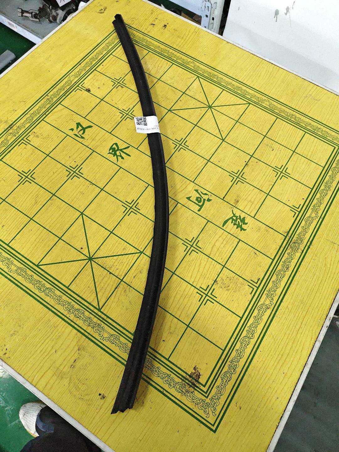 4L0837480 前门玻璃压条（右内）