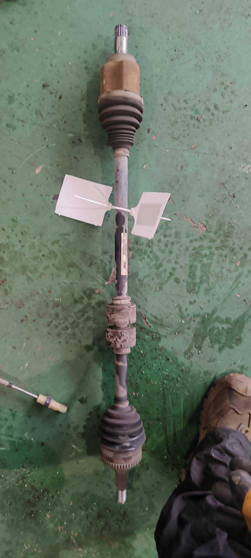9006473 Front Axle Shaft, Right