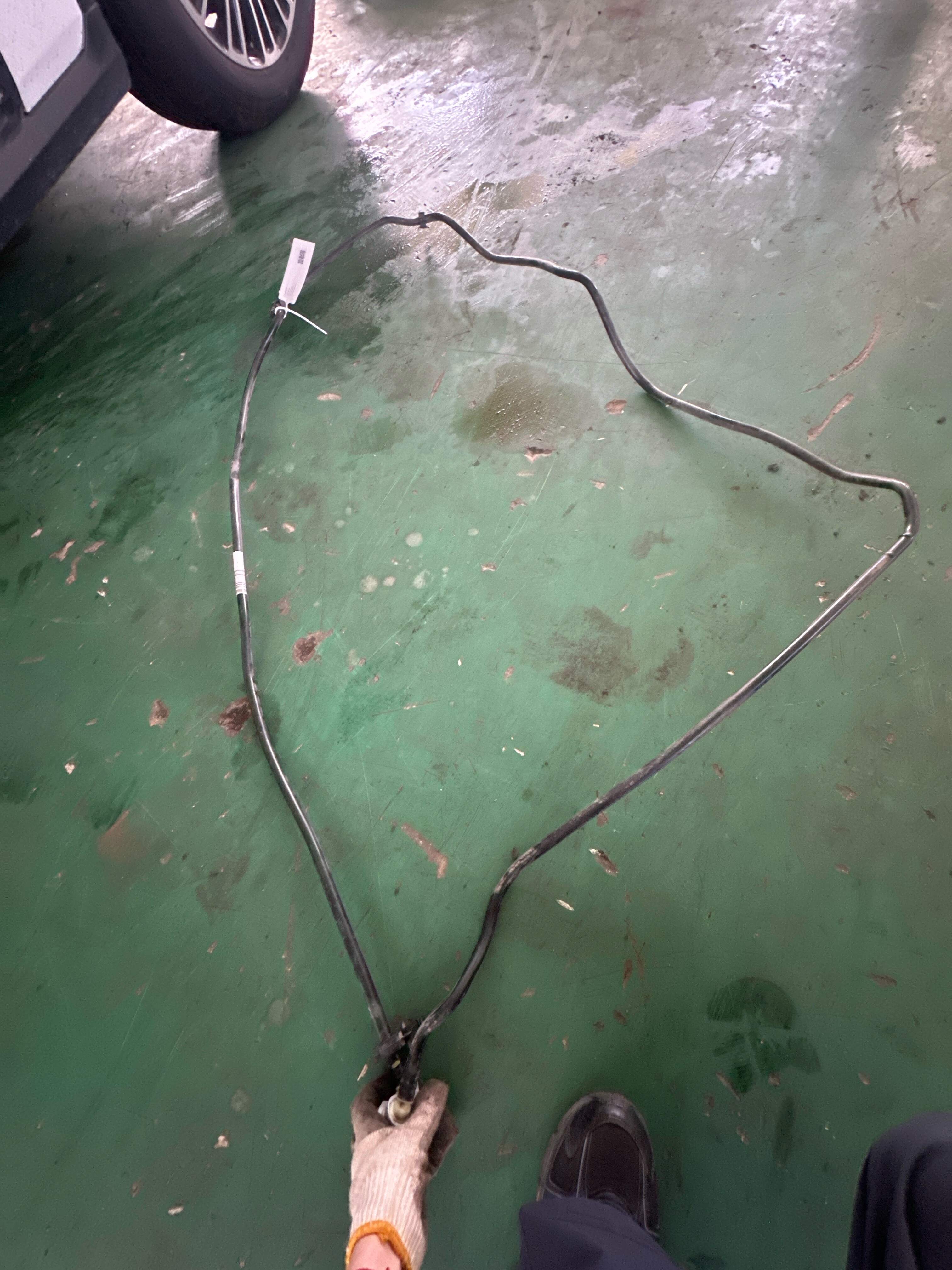 16127458372 燃油箱通风管