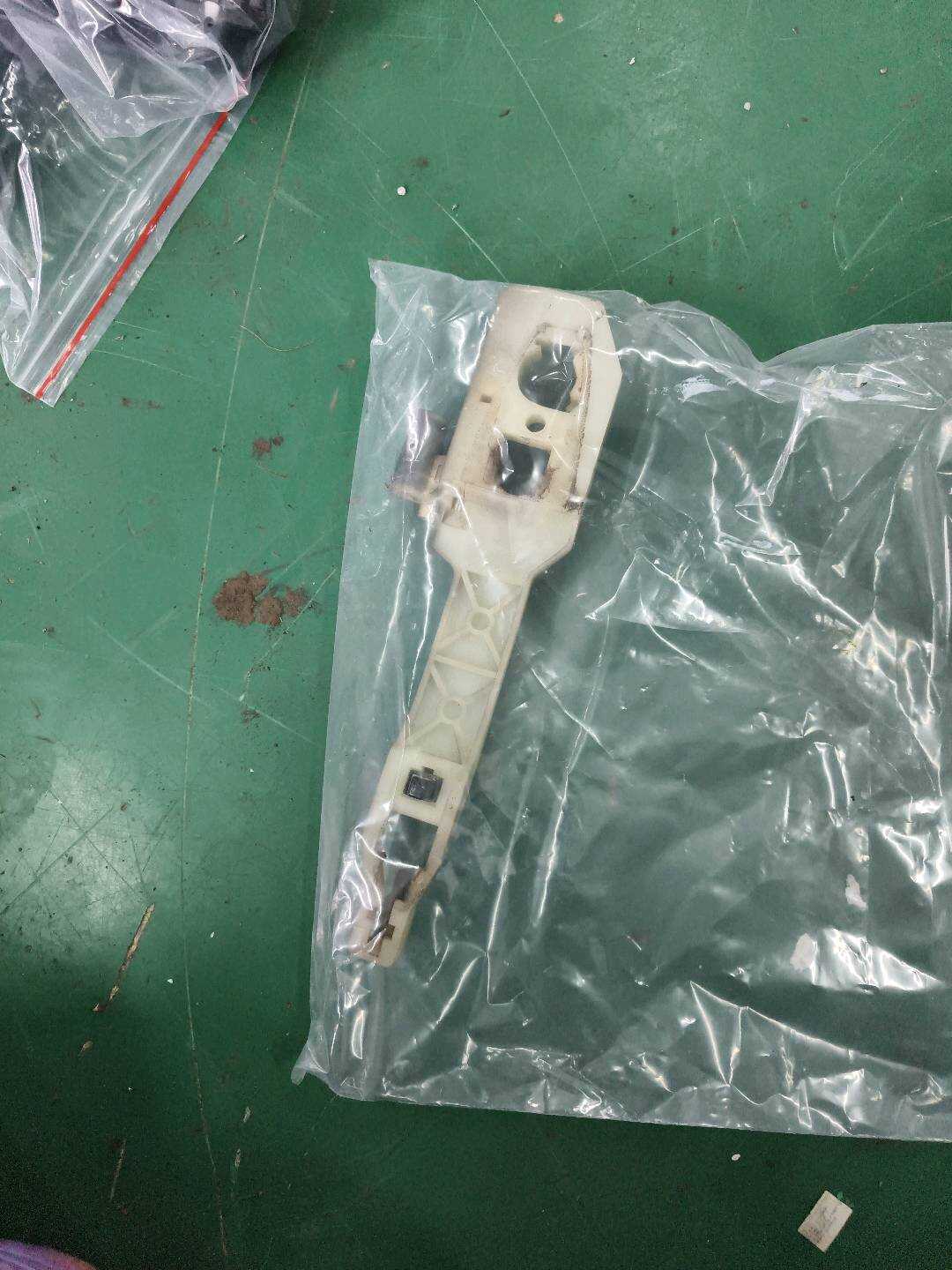 826554X000 Front Door Outer Handle Mounting Frame, Left