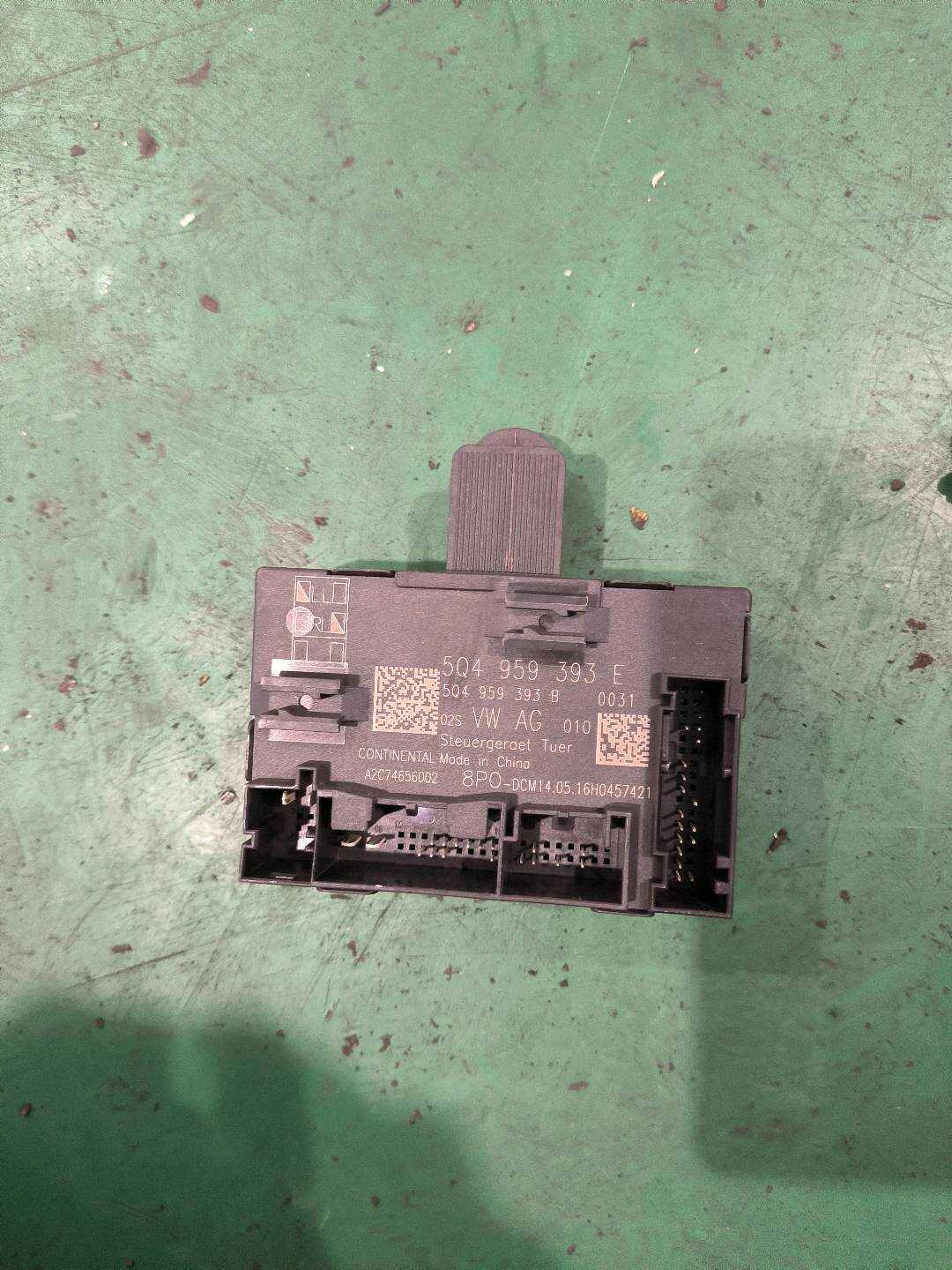 L5Q4959593E 前车门控制单元(左)