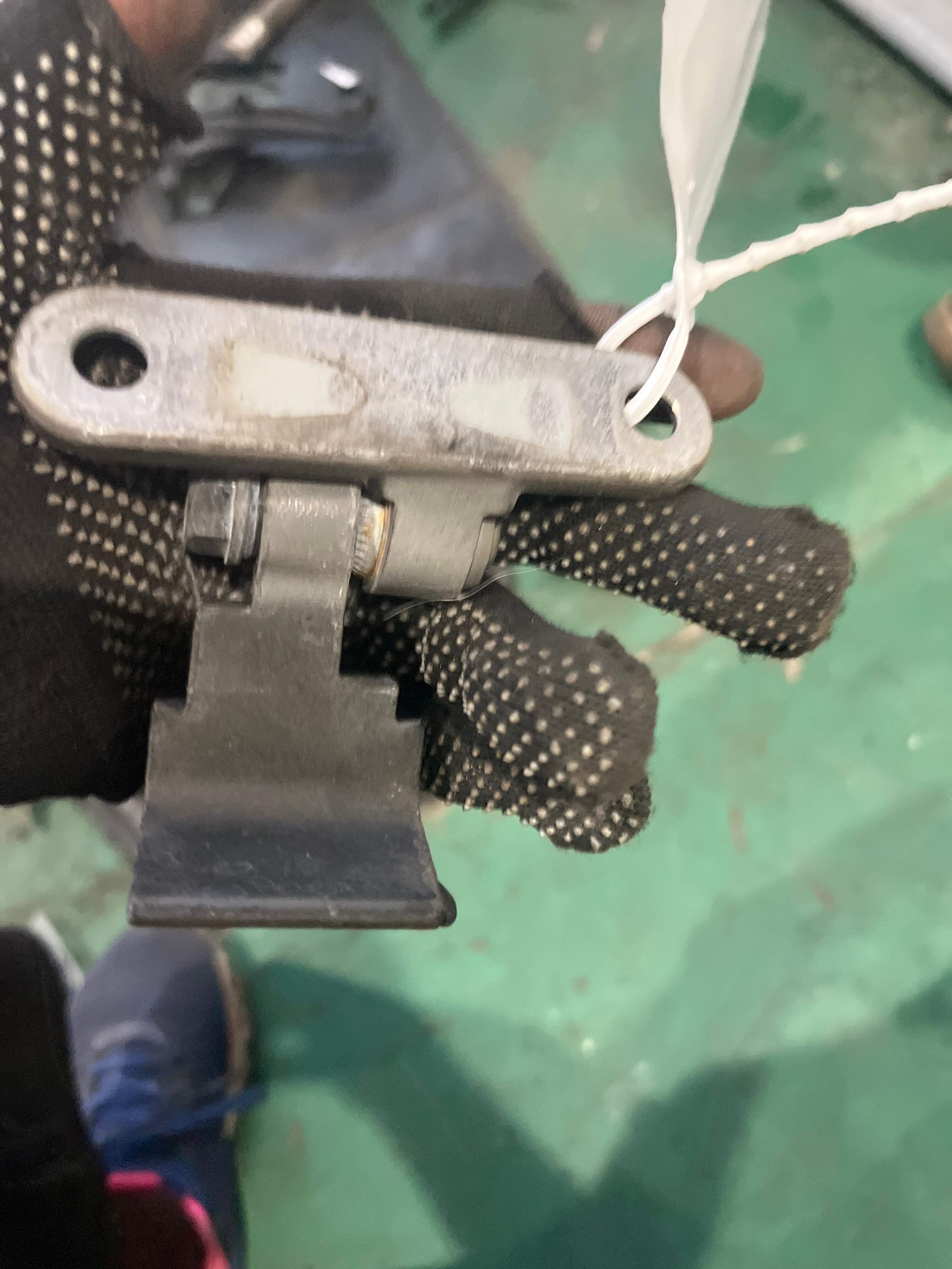 41007228156 Front Door Hinge (Upper Right)