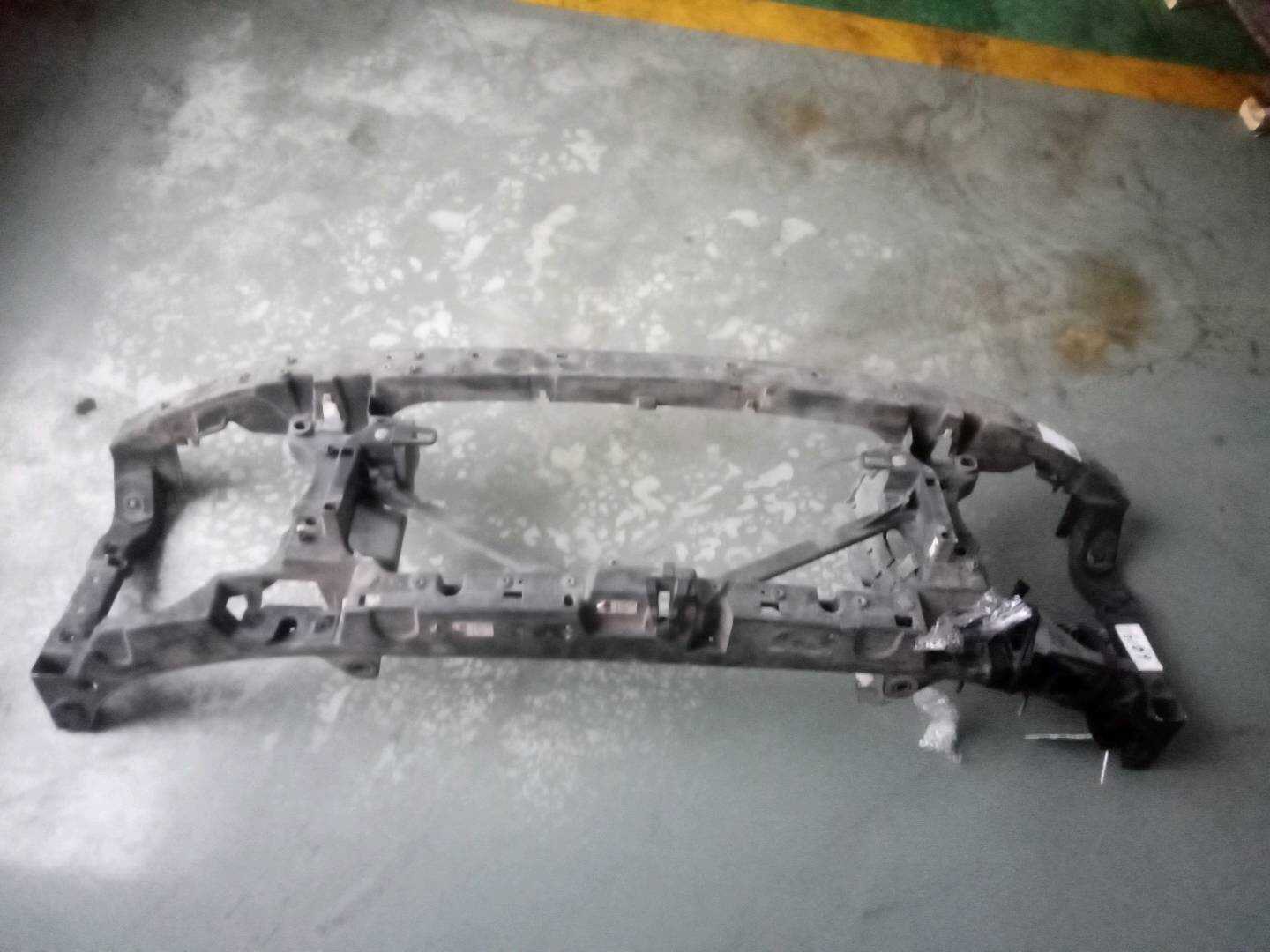 LR080296 Radiator Support