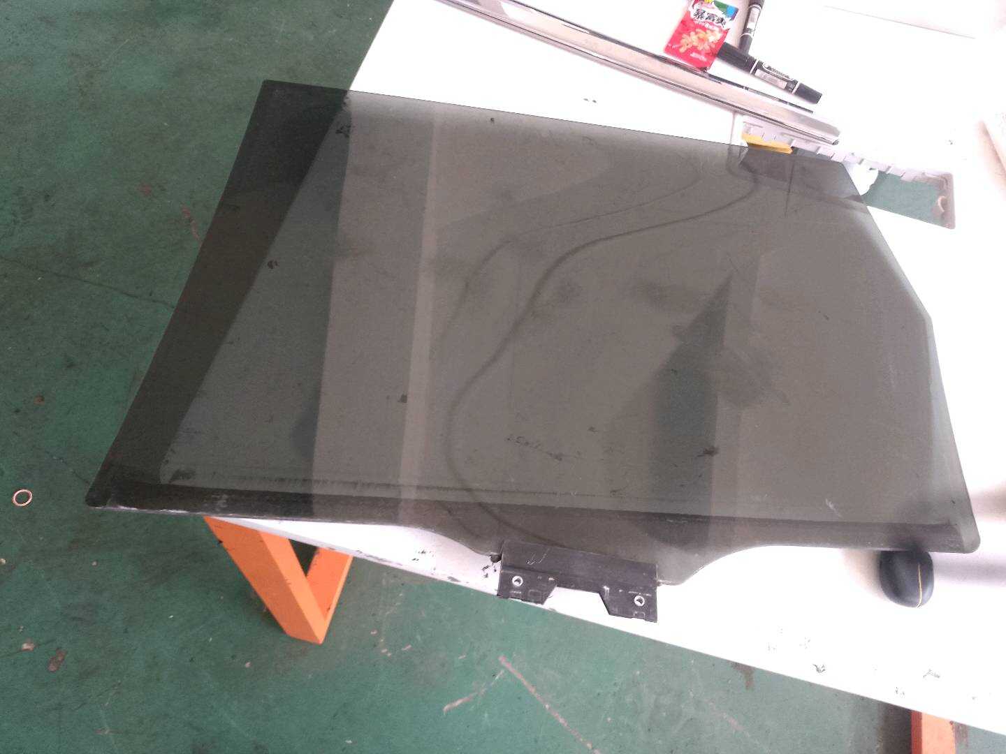 FK7BR25712BA 后门玻璃(右)