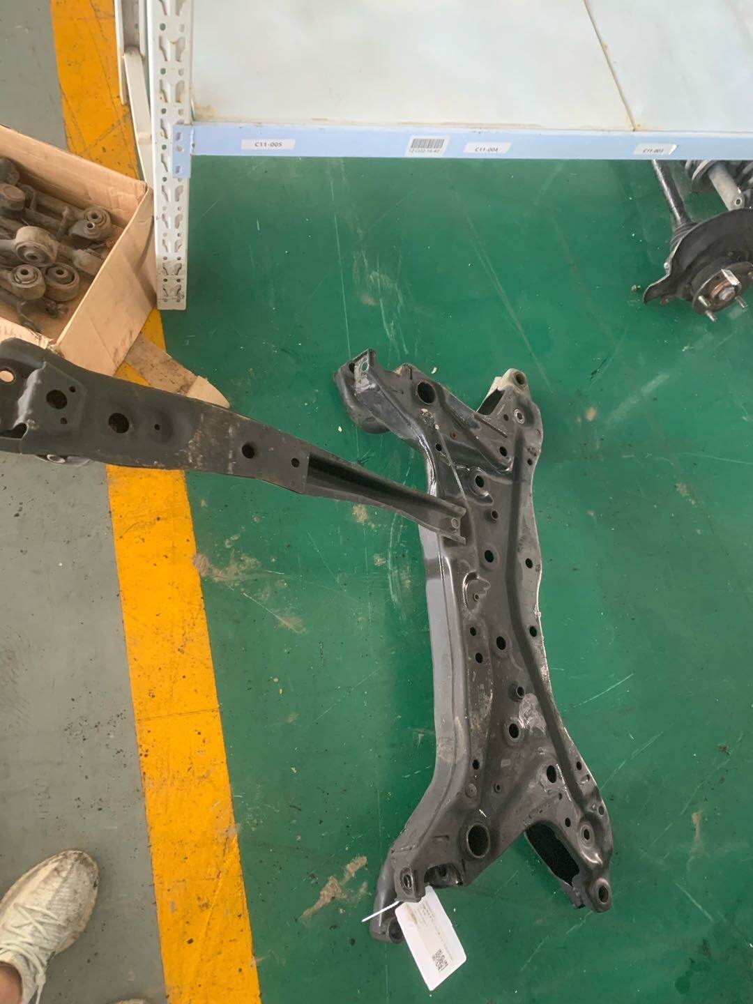 5105623AG Subframe Crossmember