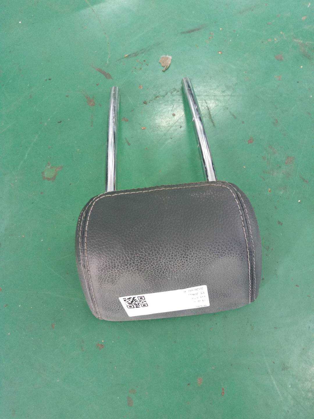 A2059706100 后座椅头枕（右）
