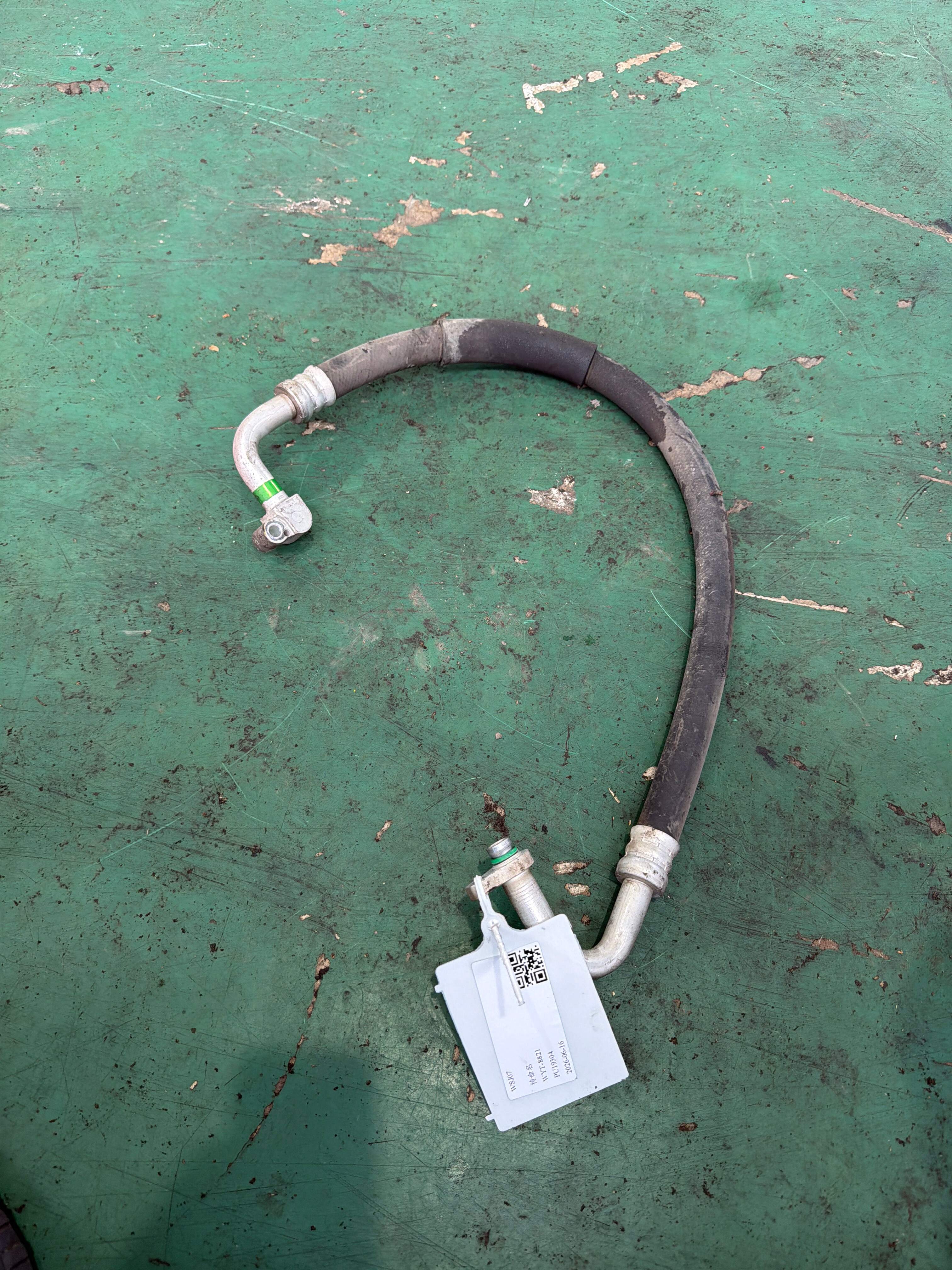 977632D110 A/C Low Pressure Line (From AC Compressor To Evaporator)