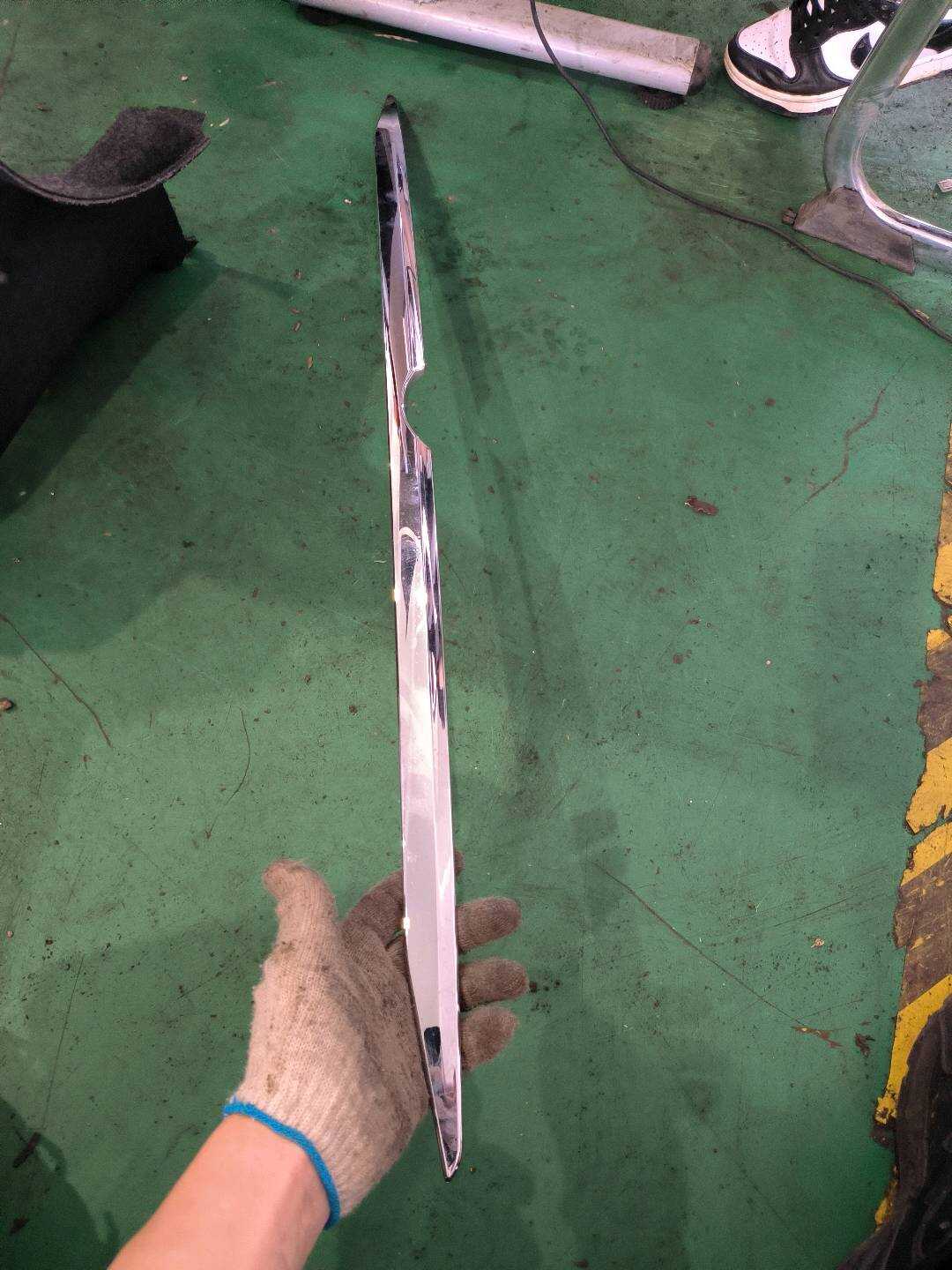 51147286094 尾盖饰条