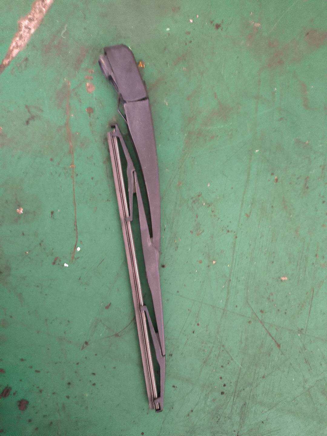 6310110XKZ36A 后刮水器刮臂总成