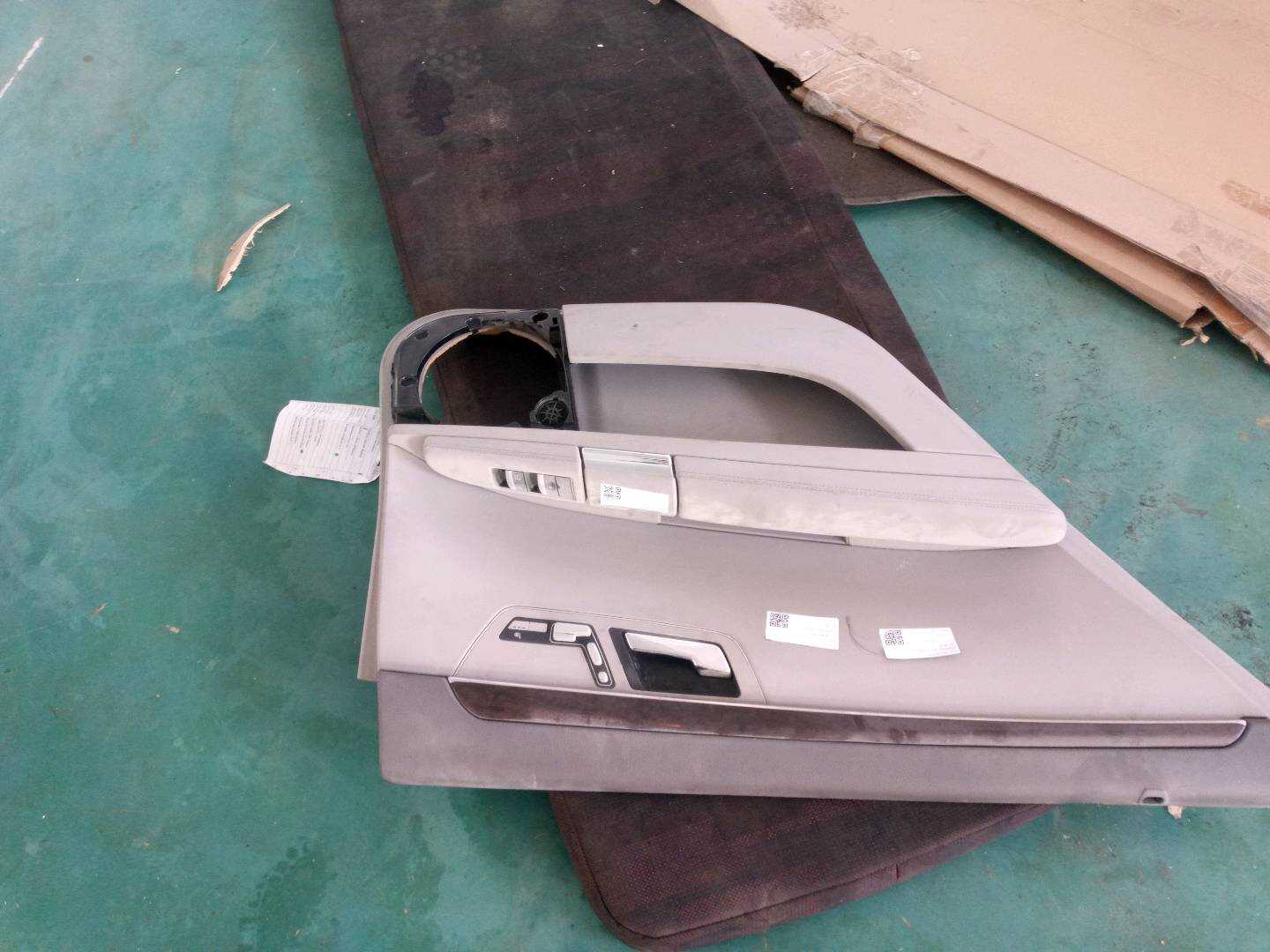 A22187060517J22 Front Door Window Switch, Right