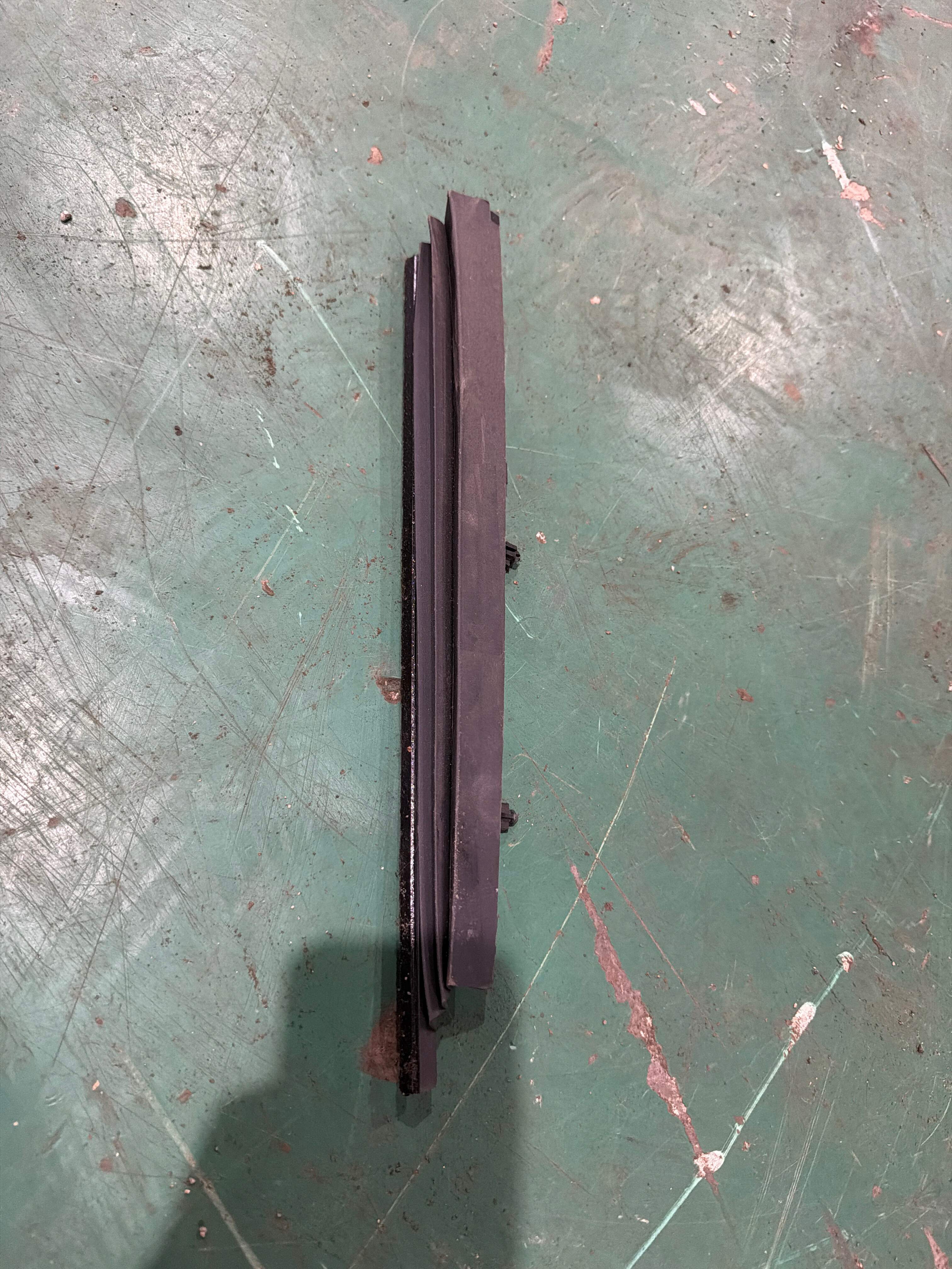 8D9877781A 防尘罩