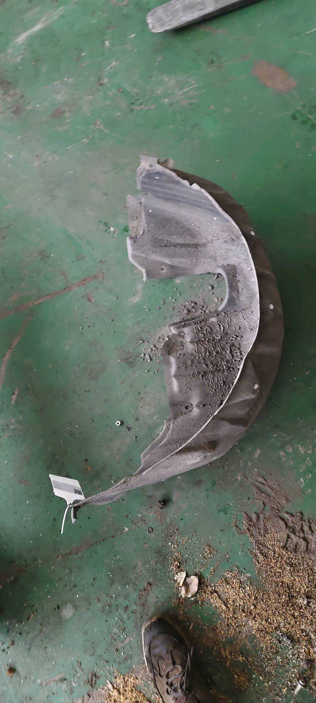 6563776020 后叶子板内衬（右）
