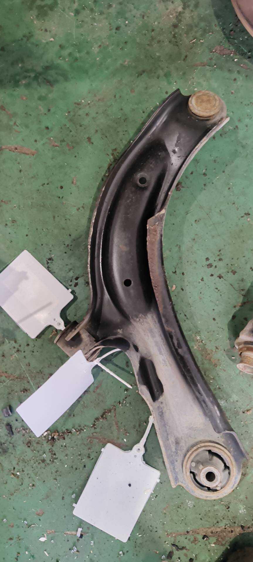 545003DN0A Front Lower Control Arm, Right