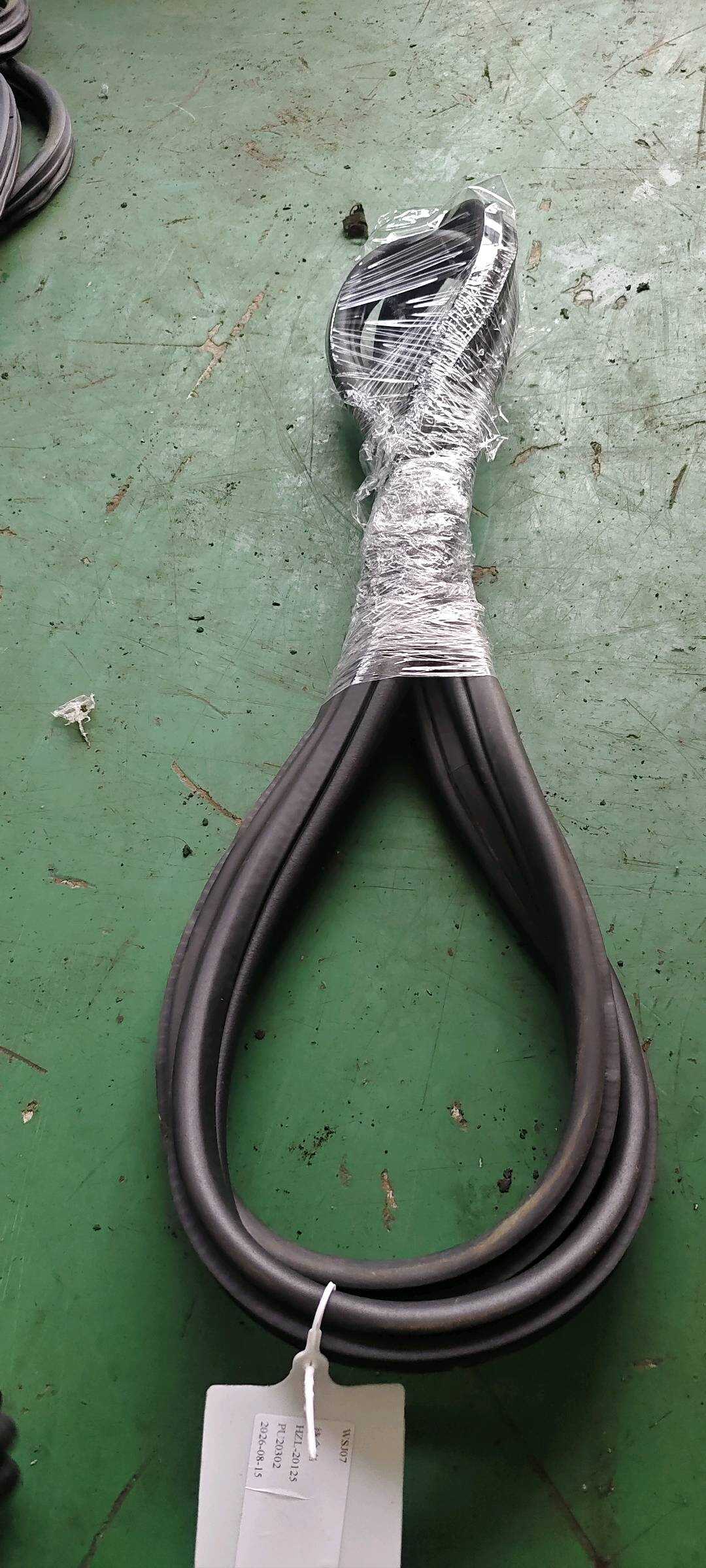 51727468930 后门车身密封胶条（右）