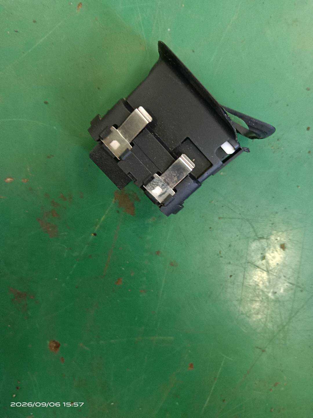 7PP959855B 电动车窗升降器 开关 破
