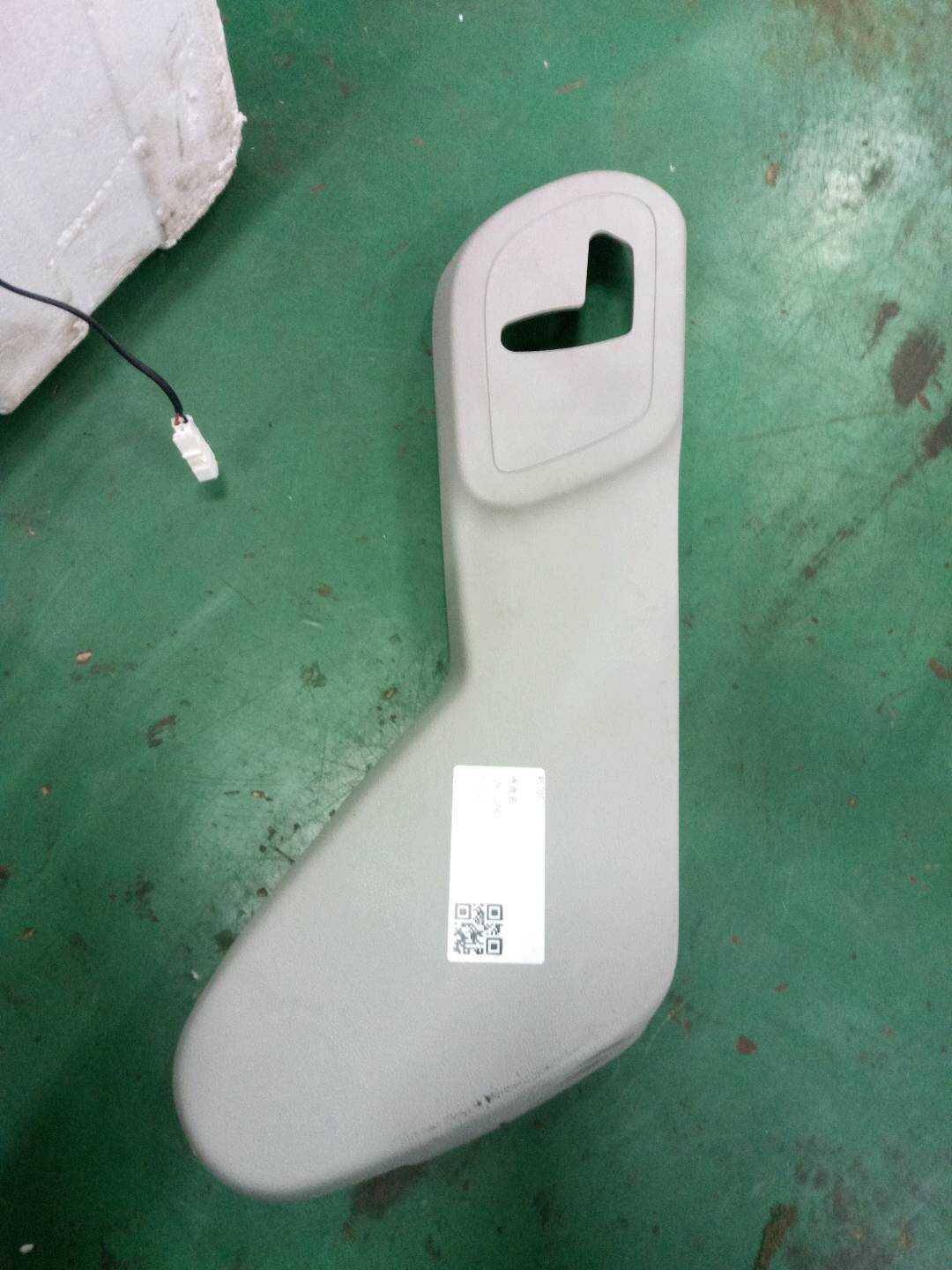 A16991020187E94 Passenger Seat Side Trim Panel, Right